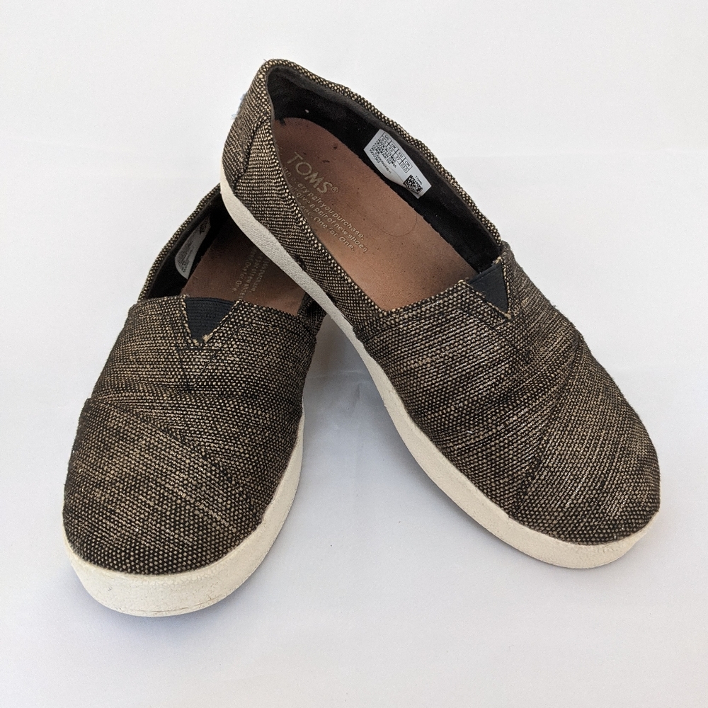 Avalon Black Metallic Woven Toms